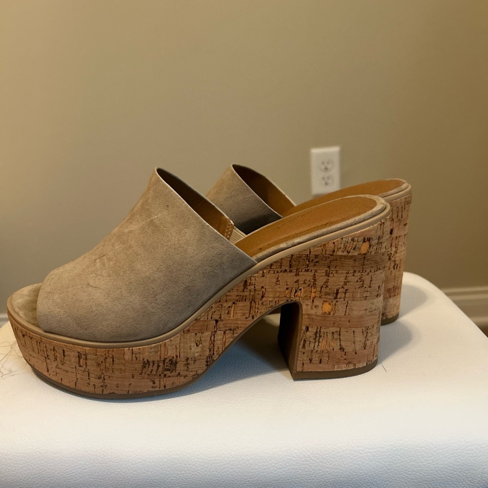 Universal Thread Taupe Suede Cork Platform Mules